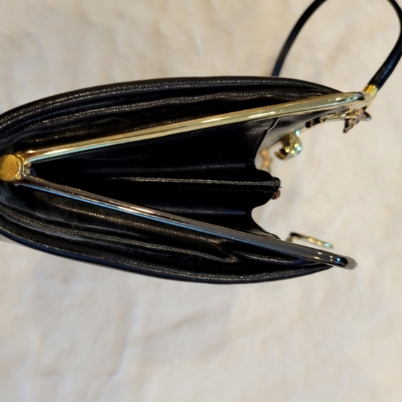 Vintage Mellow Manufactured Leather Metal Clasp Black Clutch Purse - Picture 8 of 13